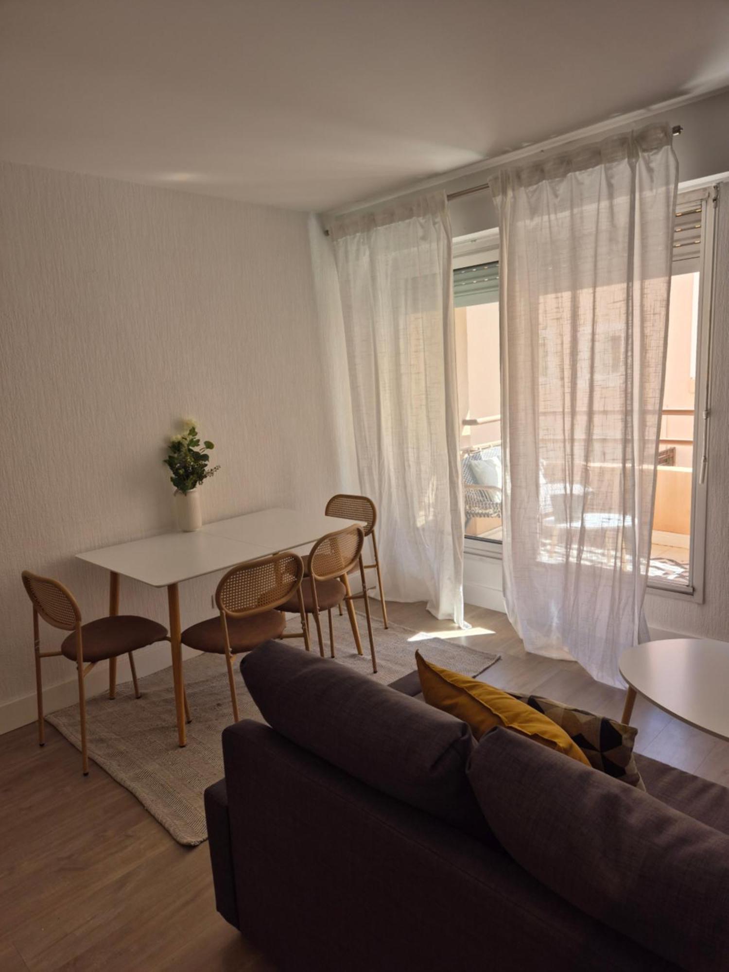 Appartement T2 - Hyeres Gare Exterior foto